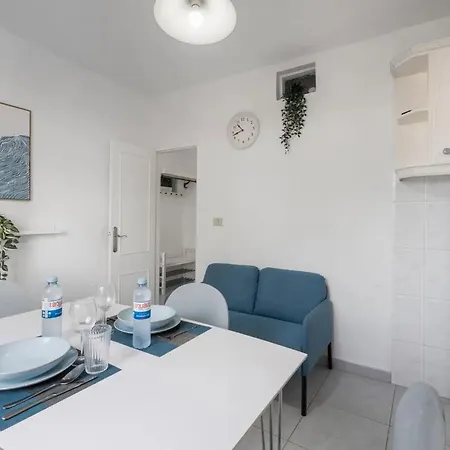 Charming 1-bedroom With Ocean View In *