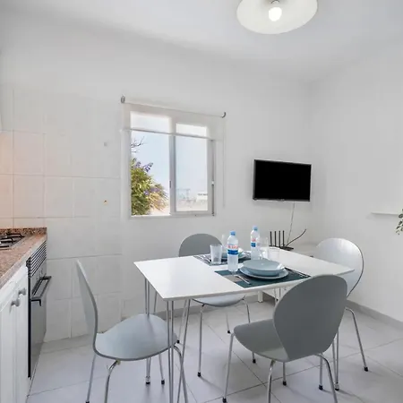 Charming 1-bedroom With Ocean View In Apartment Arona (Tenerife)